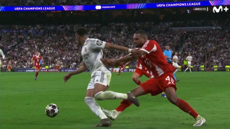 pg游戏官网登录入口-龙赛罗：裁判嫉妒皇马！VAR有什么用 马丁红牌被取消而塔没被罚下